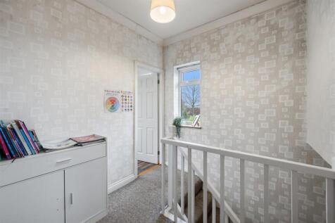 First floor landing.jpg