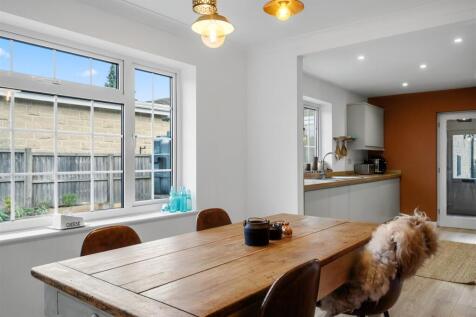 Dining Room to Kitchen.jpg