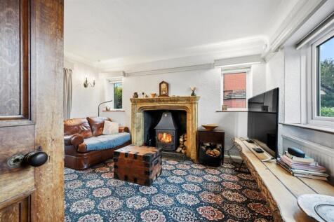 Sitting Room from entrance hallway.jpg