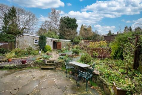 Rear Garden to garage and car port.jpg