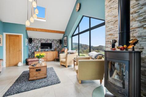 Open plan living - burner.jpg