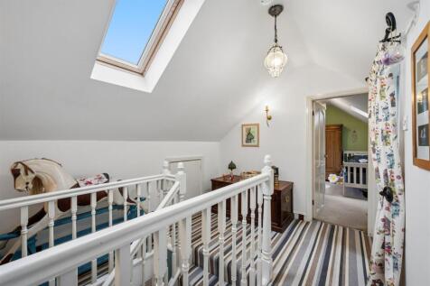 First Floor Landing.jpg