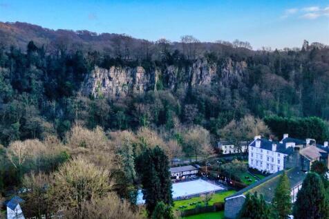 Drone - towards gorge.jpg