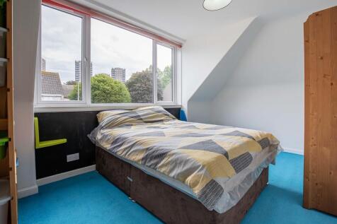 Bedroom1Angle1