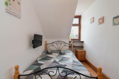 Bedroom 1 angle 1