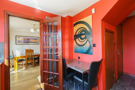 16. Kitchen angle...