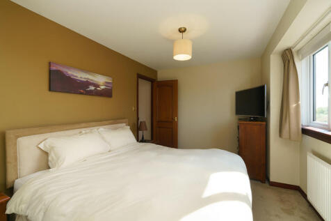 3. Bedroom 1 angl...