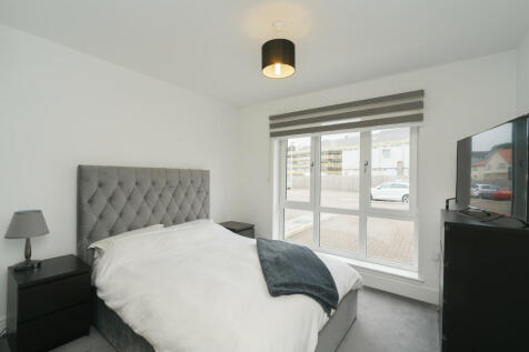 6. Bedroom 1 angl...