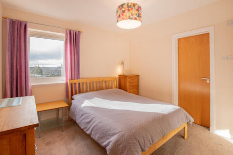 MasterBedroomAngl...
