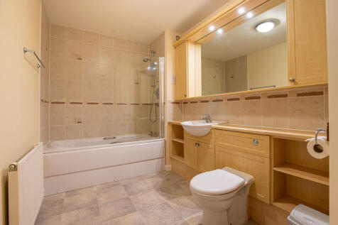 BathroomAngle1