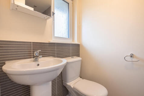 Bedroom2Ensuite
