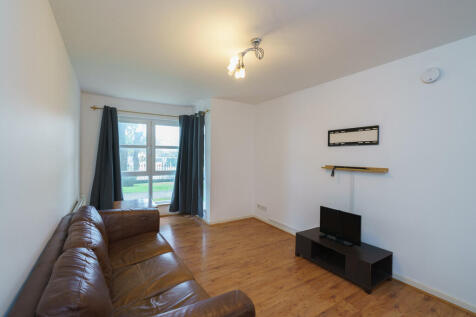9. Living room an...