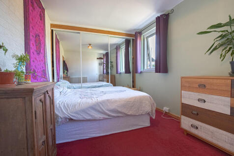 MasterBedroomAngl...