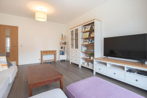 FamilyRoom2