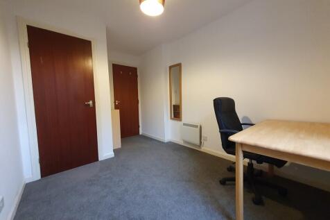 Office/Bedroom 2