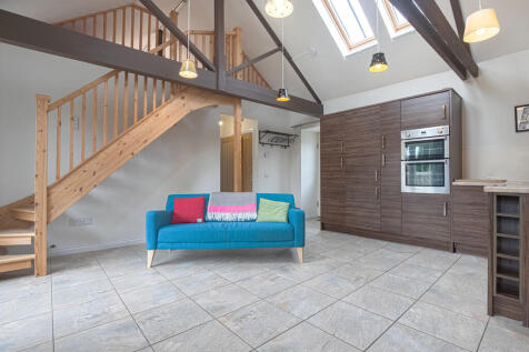 LivingRoomAngle2