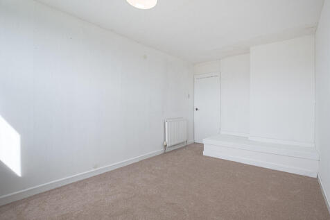 Bedroom1Angle2