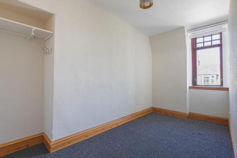 BedroomAngle1