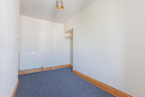 BedroomAngle2