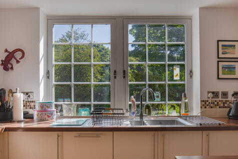 Kitchen-SquareWit...