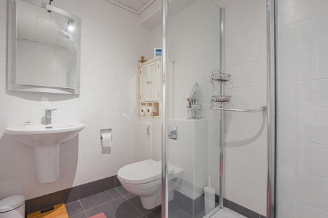 Bathroom2
