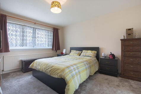 MasterBedroomAngl...