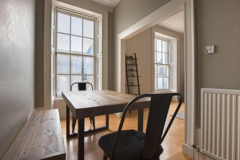 DiningRoom