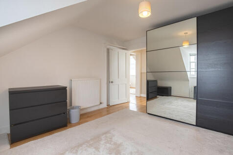 MasterBedroomAngl...