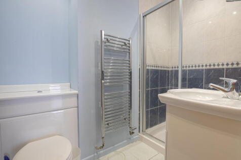 BathroomAngle1