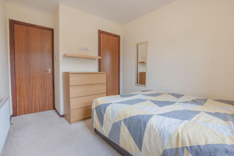 Bedroom2Angle2
