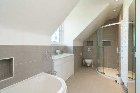 22. Bathroom angl...
