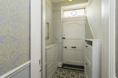 28. Entrance angl...