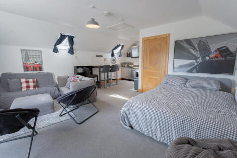 AnnexLivingroomAn...
