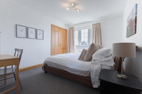 Bedroom1Angle1