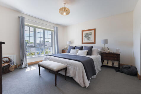 MasterBedroomAngl...