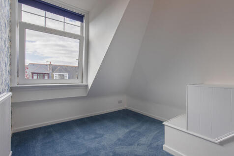 Bedroom3Angle1