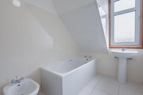 Bathroom1Angle1