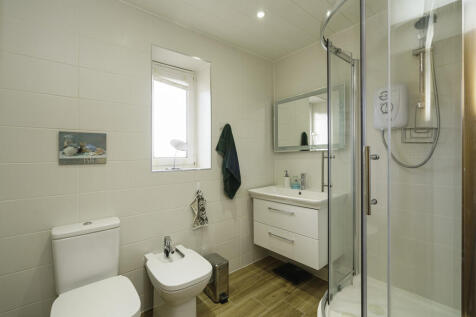 3. Shower room an...