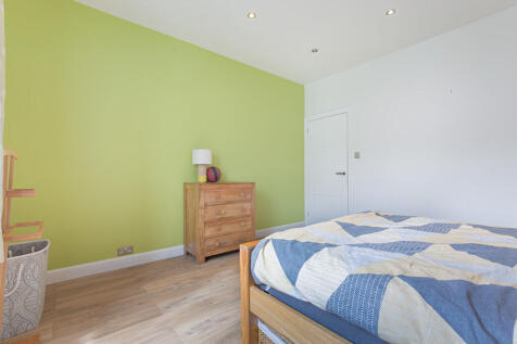BedroomAngle2