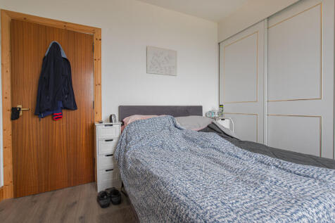 BedroomAngle2