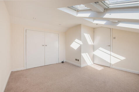 Bedroom 2.2