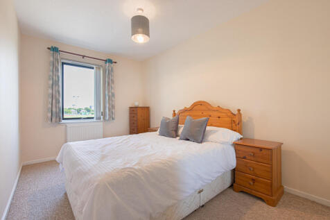 Bedroom1Angle1