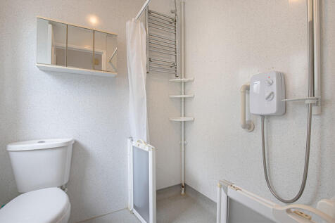 BathroomAngle1
