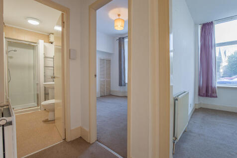 Hallway2 (1)