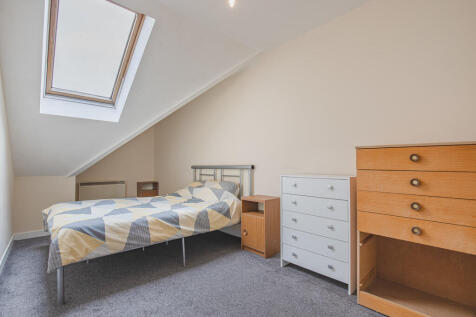 BedroomAngle1 (2)