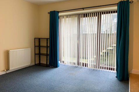 Bedroom 3 / Loung...