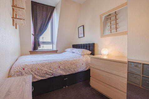 BedroomAngle1