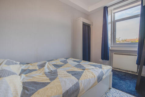BedroomAngle1