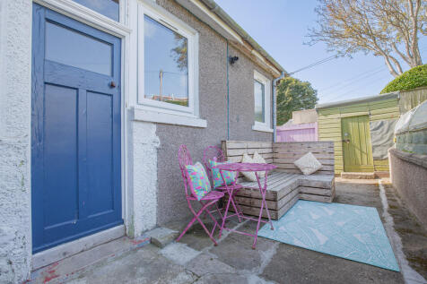 BackGardenSeating...