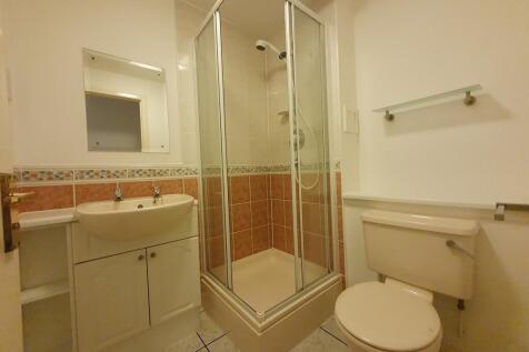 Bedroom 1 Ensuite